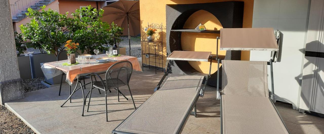 Ferienwohnung Gallo Mit Ueberdachter Terrasse Parkplatz 100 Mtr Z Strand Cannobio Exterior foto